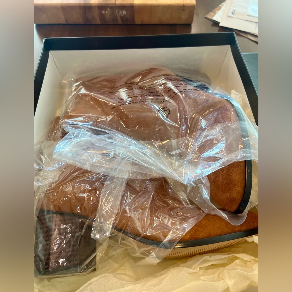 NWT J. Crew Sadie Stacked Heel
Bootie Suede| Size 11 M | Dark Nutmeg/ Tan - Picture 2 of 5